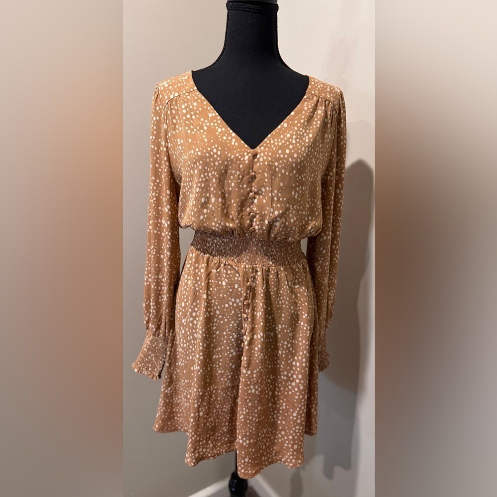 BB Dakota  Steve Madden Smocked Waist Dress  Size Medium Brunch ready Date night